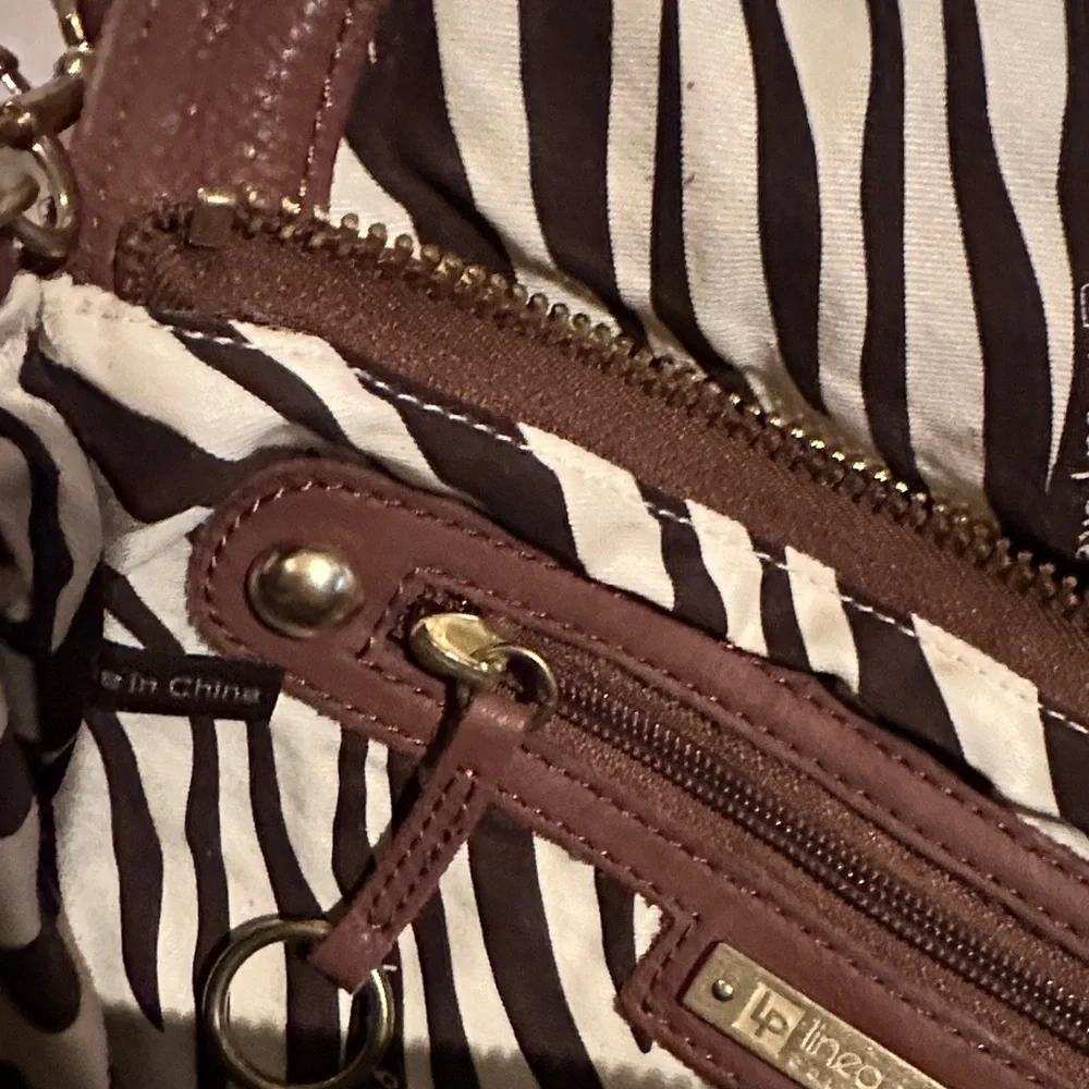 Linea Pelle Brown Leather Crossbody Bag - Picture 9 of 13